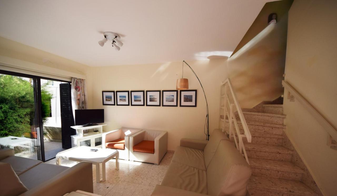 Christos Beach House ลาร์นาคา ภายนอก รูปภาพ