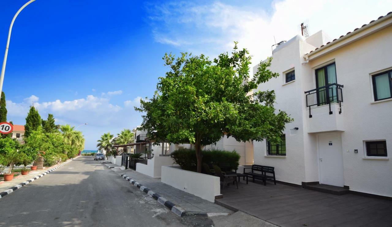 Christos Beach House ลาร์นาคา ภายนอก รูปภาพ